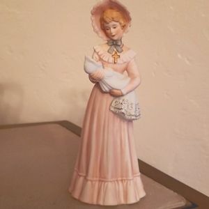 Treasured Memories Vintage Statue
